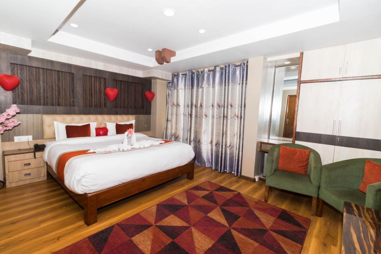 Hotel Marinha Kathmandu Buitenkant foto