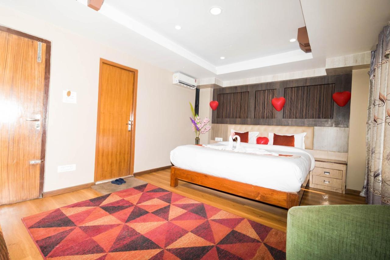 Hotel Marinha Kathmandu Buitenkant foto