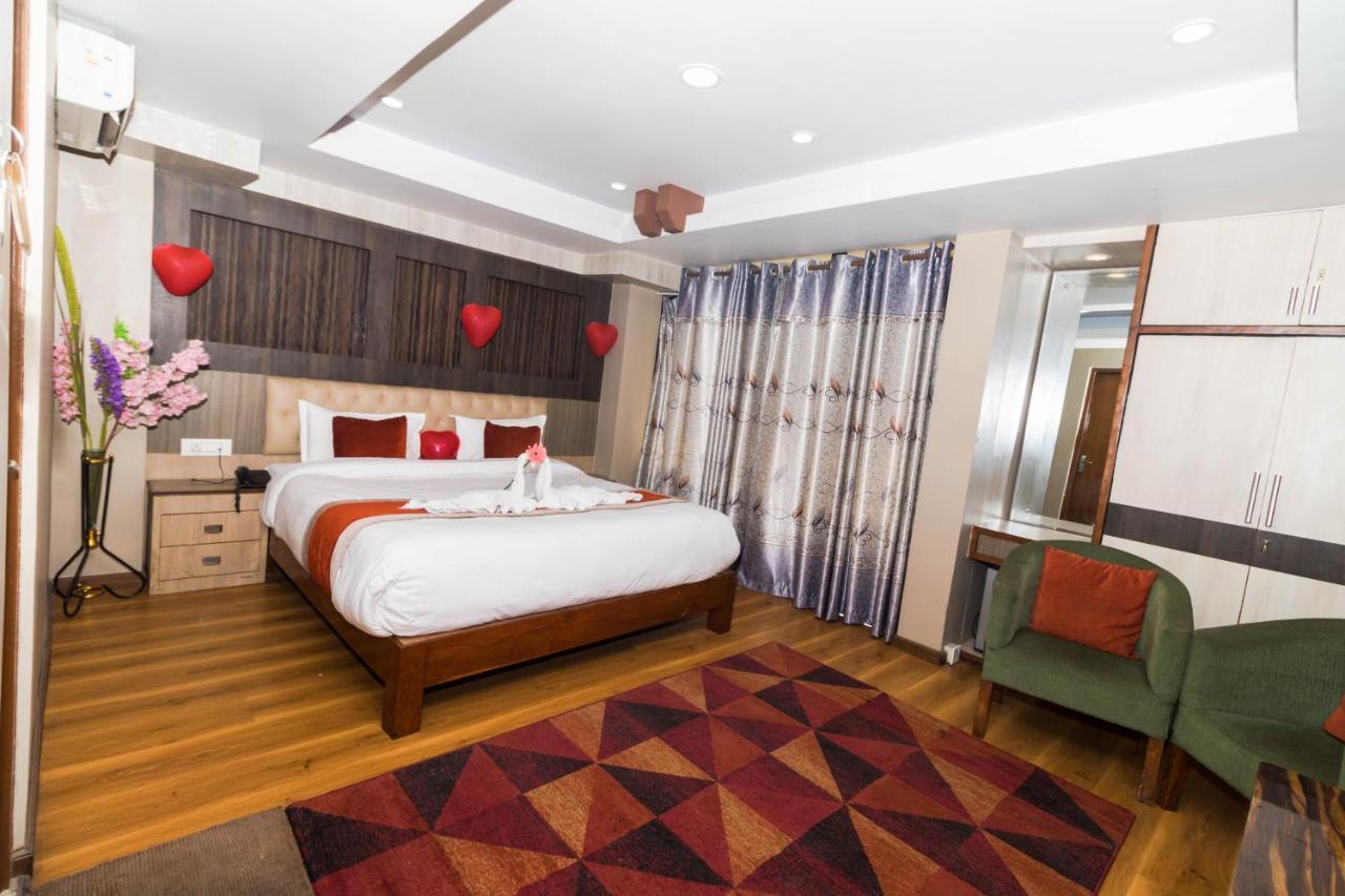 Hotel Marinha Kathmandu Buitenkant foto